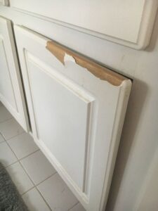 How to Fix Kitchen Cabinets That are Peeling
